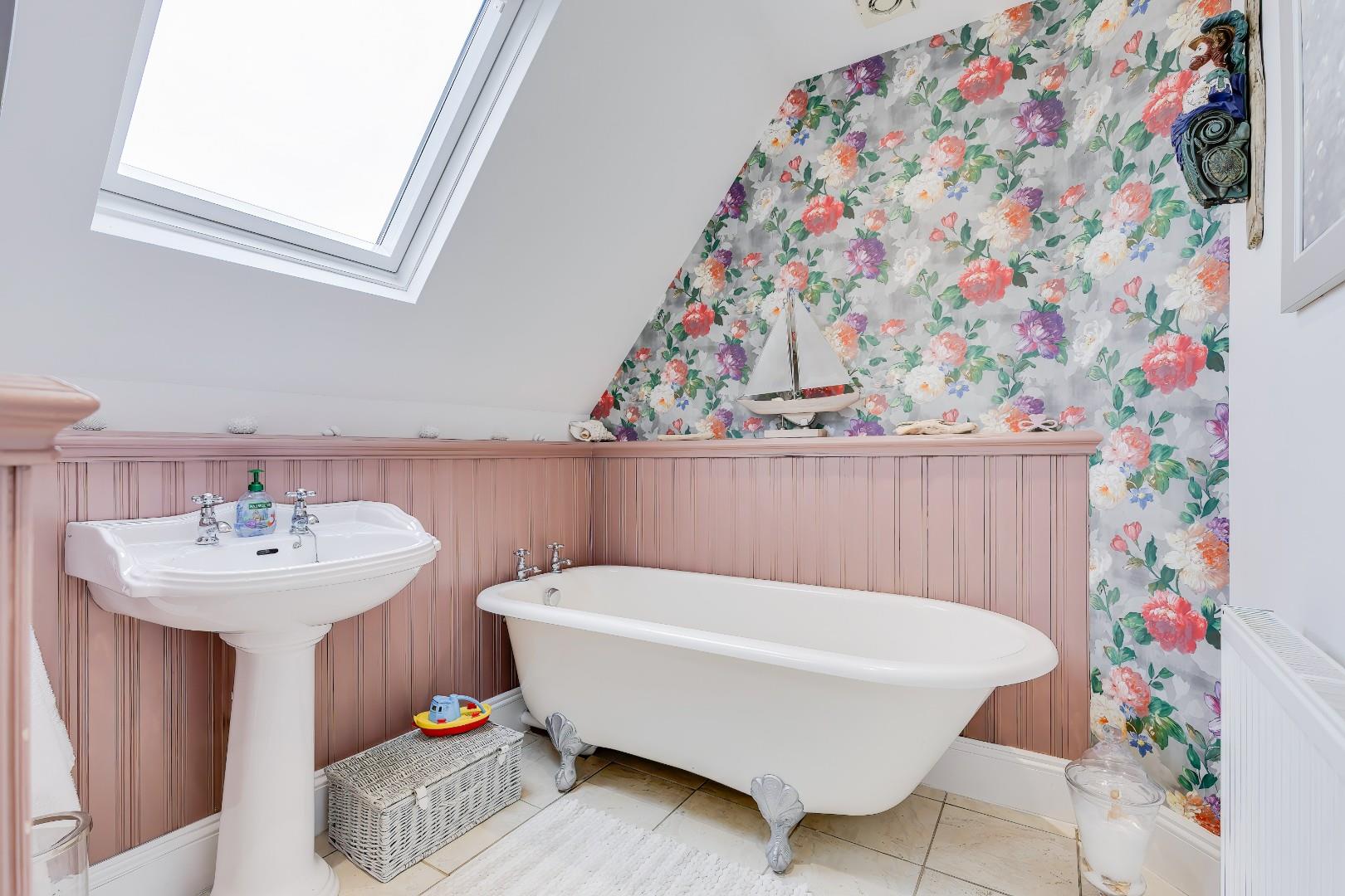 Trem Y Fro, Bonvilston, Vale Of Glamorgan, CF5 6TR